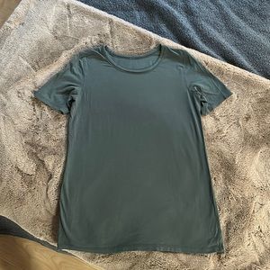 Lulu lemon short sleeve T-shirt